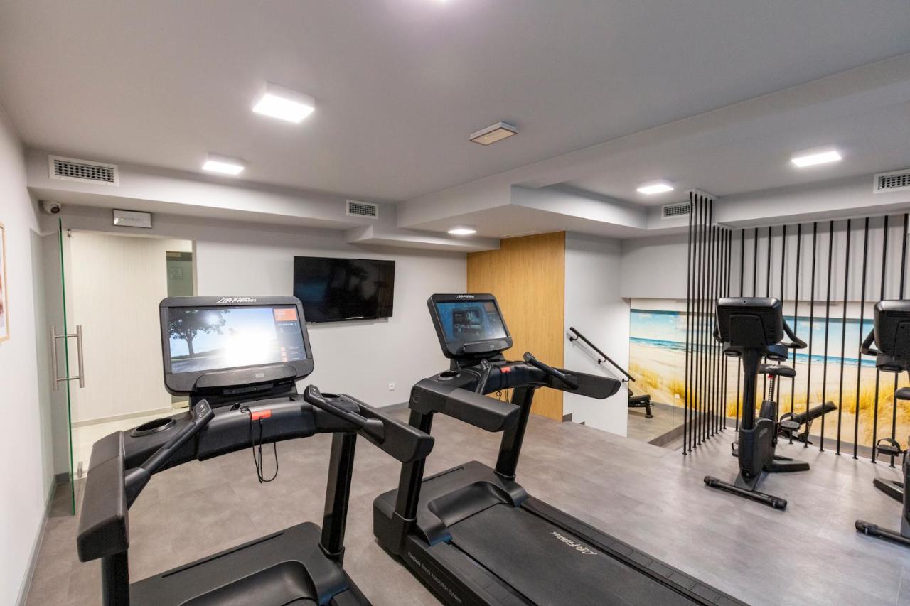 Apartament 7M Z Basenem W Jednym Budynku Klifowa Rewal Bon Turystyczny !!! Free Private Parking Exterior photo